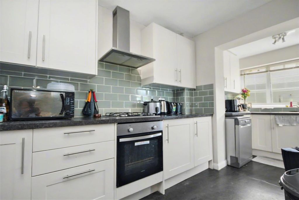 Property photo 2 of 7 G7M5J7Tyhego_5Qvao-m5Q.Jpg