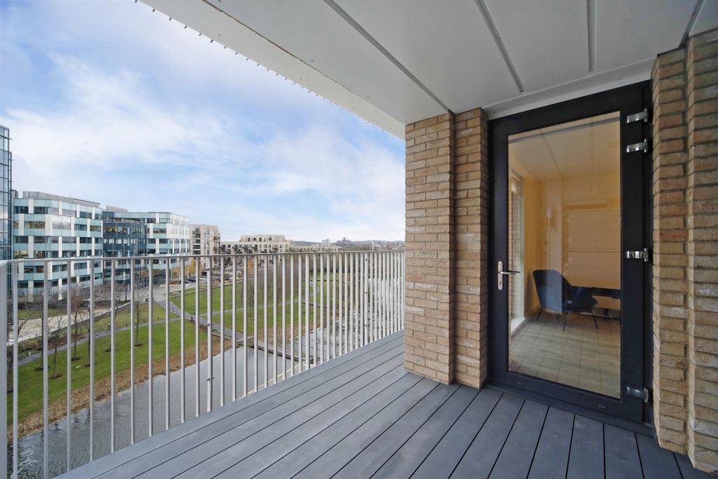 Property photo 3 of 8 _0Rd6051