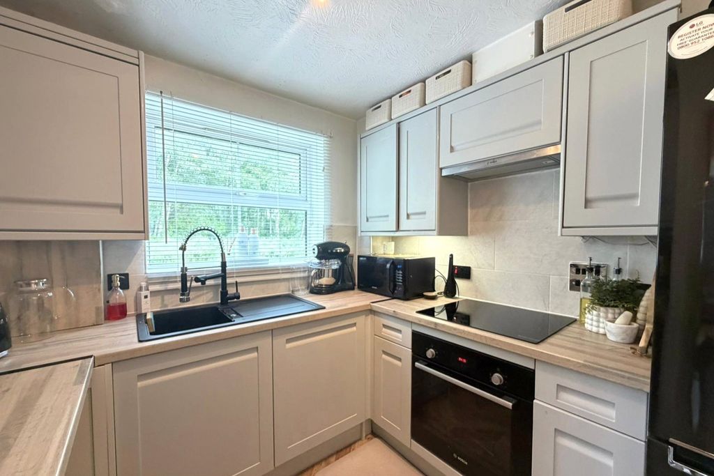Property photo 3 of 7 Picture No. 47