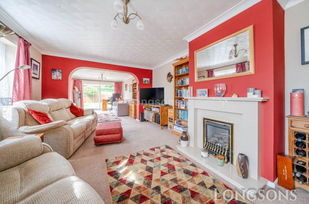 Property photo 2 of 16