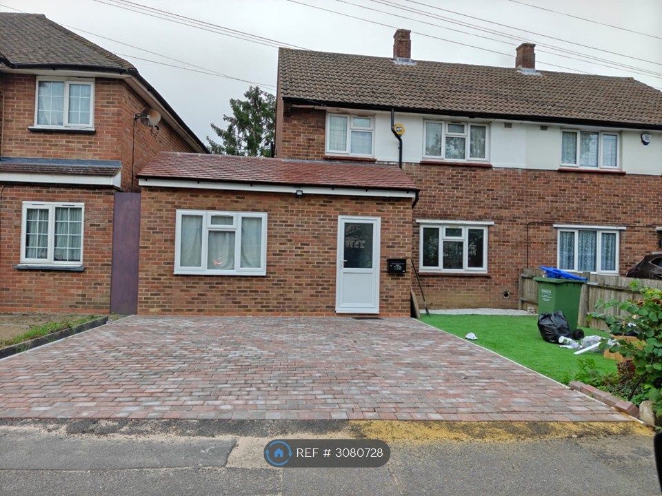 Property photo 1 of 2