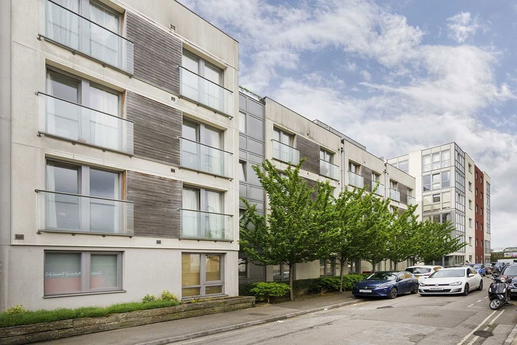 Property photo 1 of 1