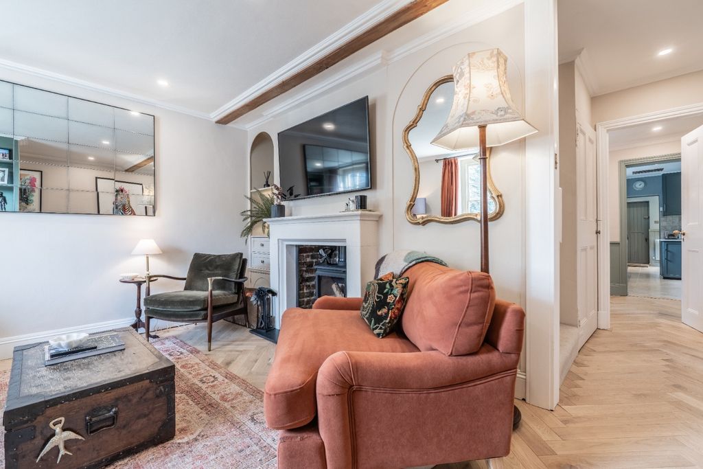 Property photo 3 of 24 4926474