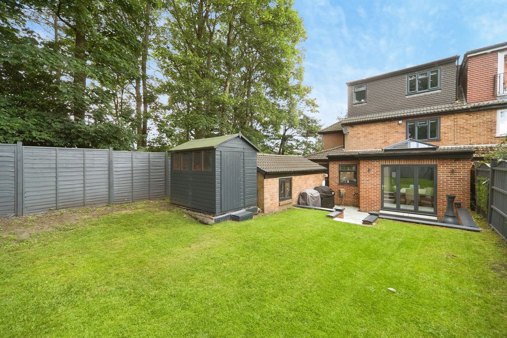 Property photo 2 of 23