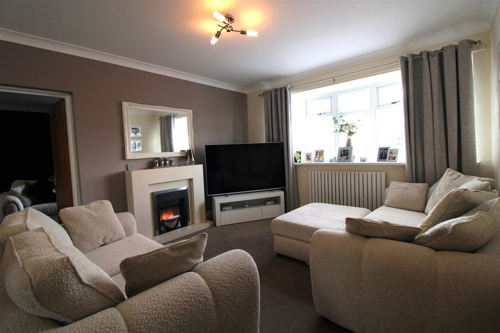 Property photo 2 of 14 B.Lo.Jpg