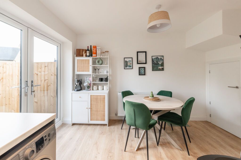 Property photo 3 of 17 Kitchen/Diner