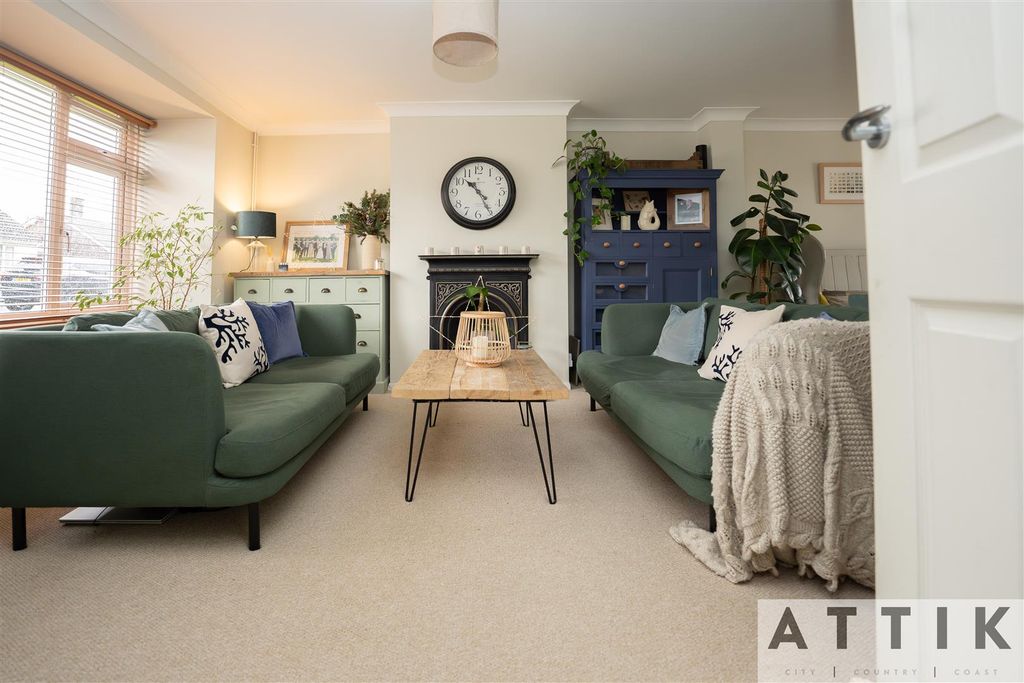 Additional image 9 of 4 bed semi-detached house for saleBedingfield Crescent, Halesworth IP19