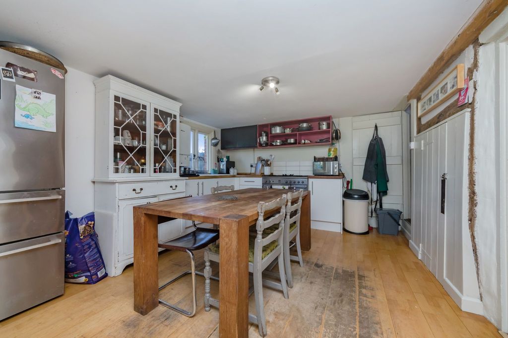 Property photo 3 of 21