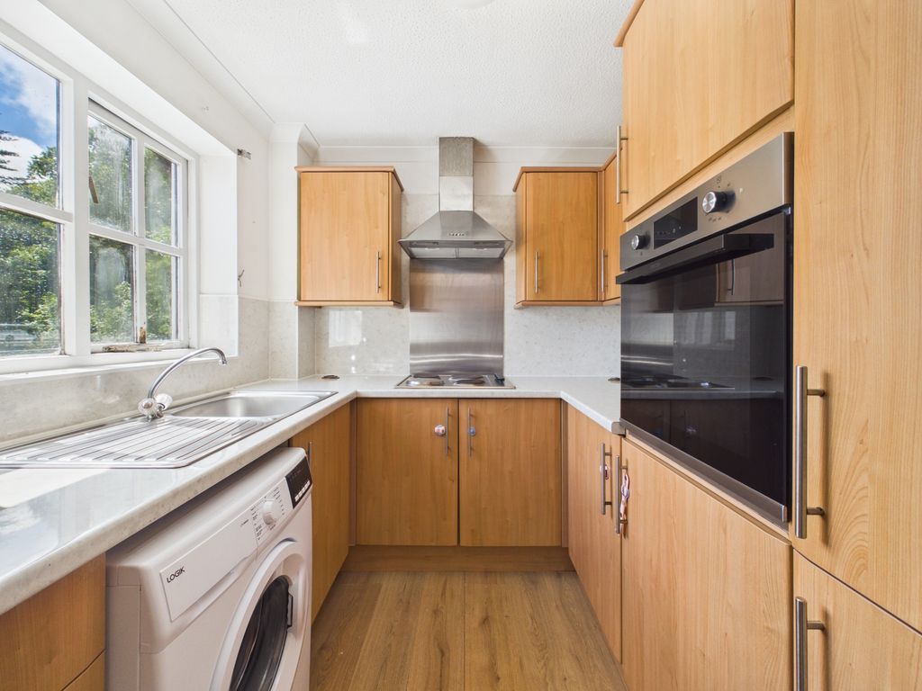 Property photo 3 of 13