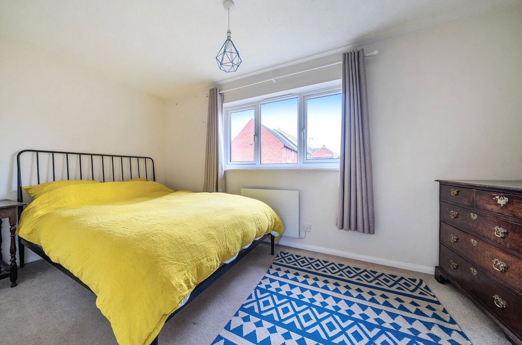 Property photo 3 of 12 1402136-14-69774d...