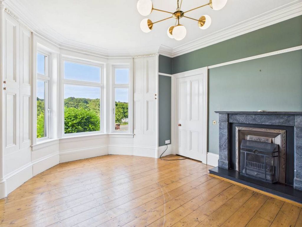 Property photo 2 of 39