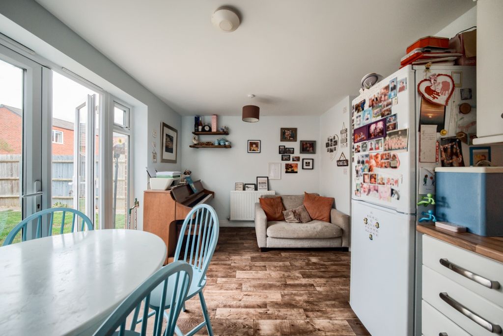 Property photo 2 of 15 Xt5A6038-Hdr(3)