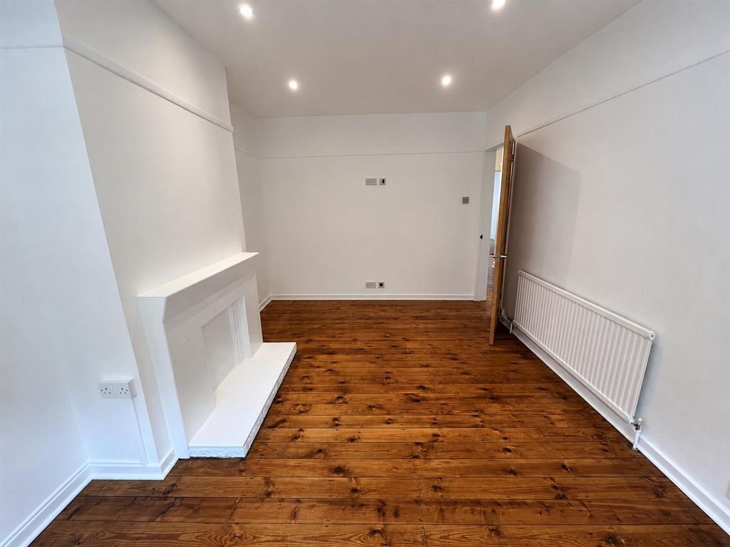 Property photo 2 of 15 2.Png