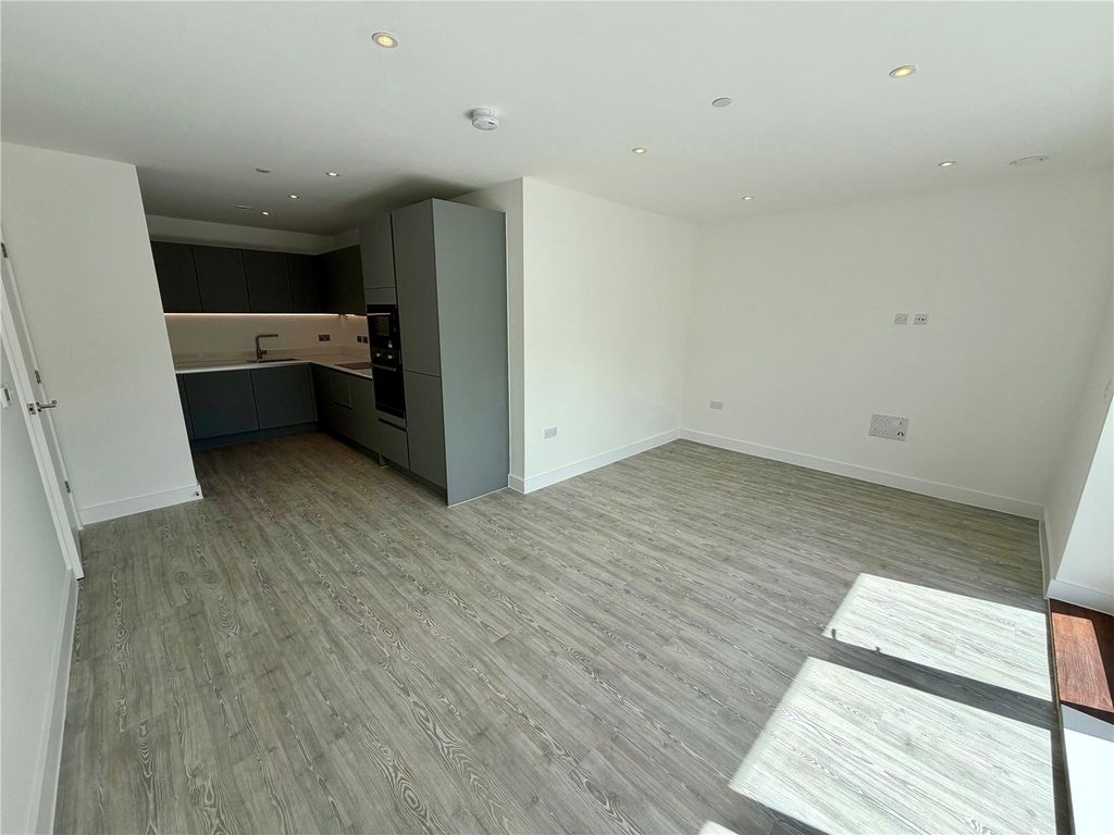 Property photo 3 of 15 Picture No. 61