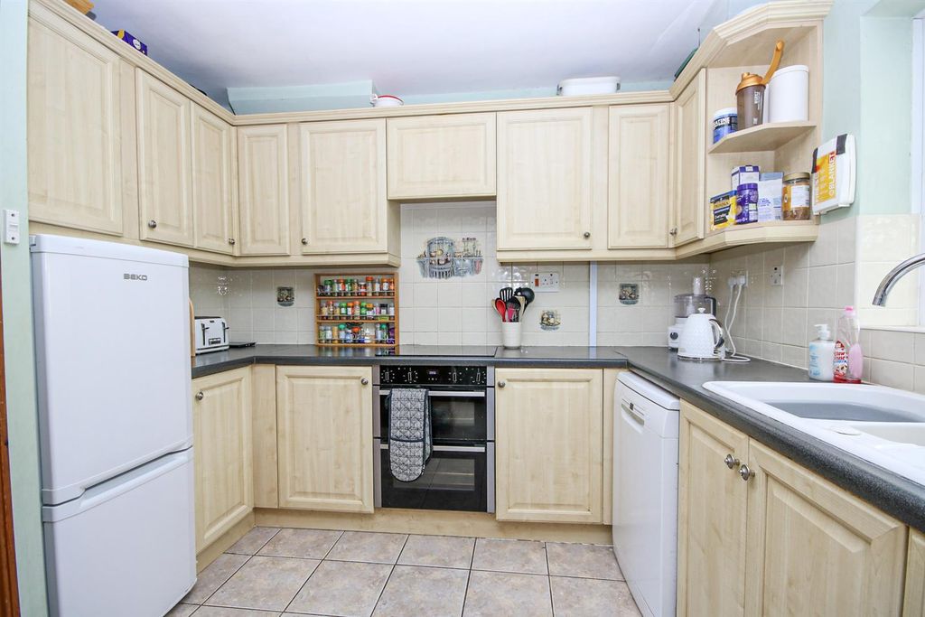 Property photo 3 of 18 15-Img_9758.Jpg