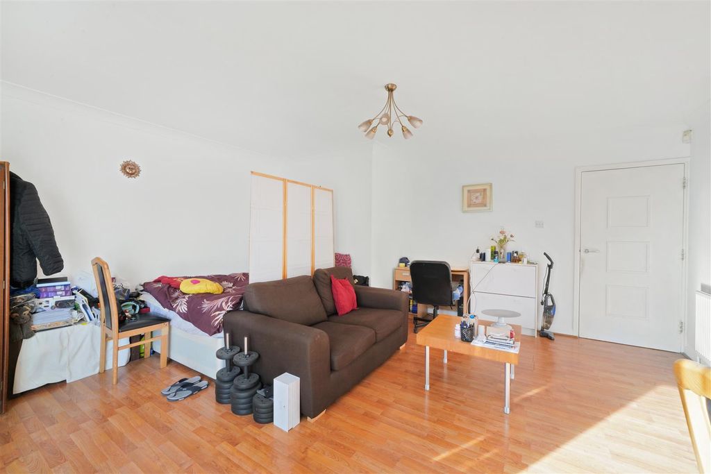 Property photo 3 of 9 Flat 3, Assisi Court - Omwbflfn6Yetmwpy747Y.Jpg