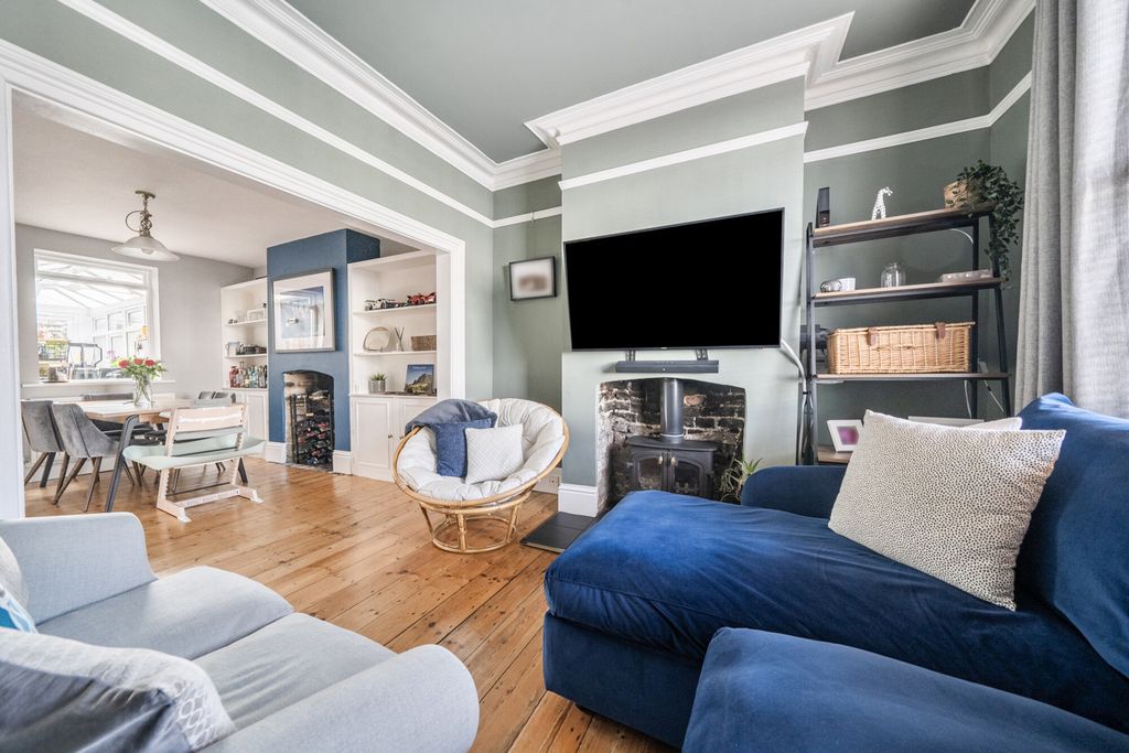 Property photo 3 of 28 1438927 (3).Jpg