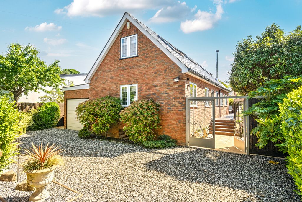 Property photo 1 of 18 17-1288433-17-682...