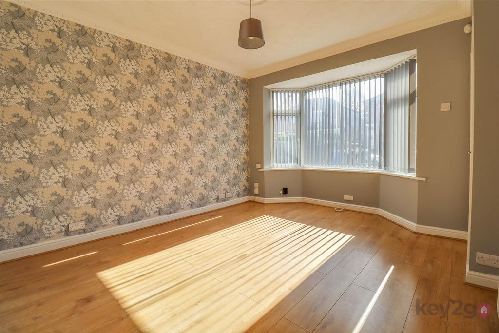 Property photo 2 of 18 Img_4249-Img_4251.Jpg