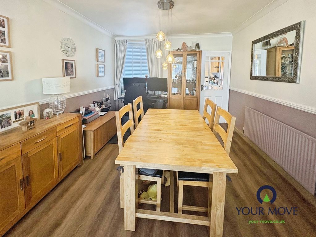 Property photo 3 of 13 Pbox-Img.Jpg