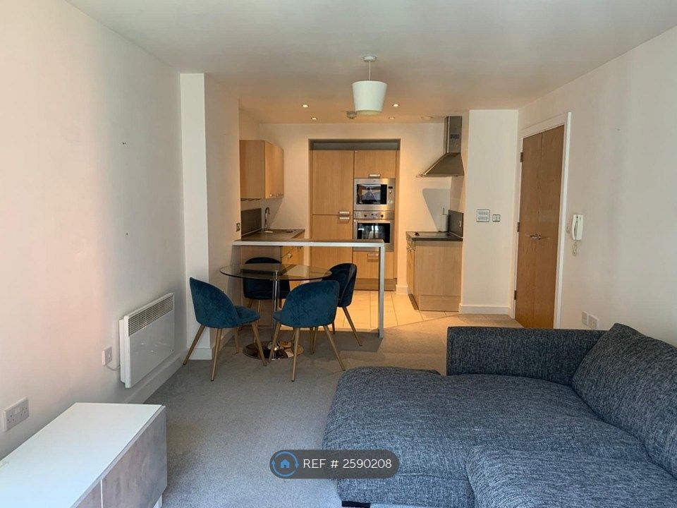 Property photo 3 of 27 Open Plan Living Room