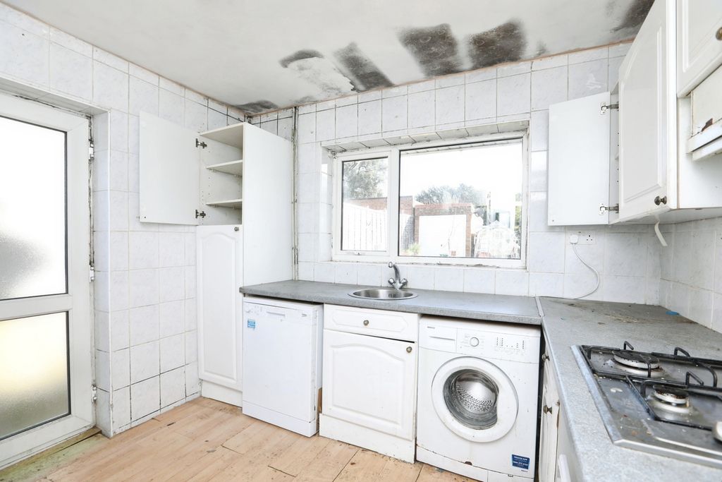 Property photo 2 of 17 Pbox-Img.Jpg