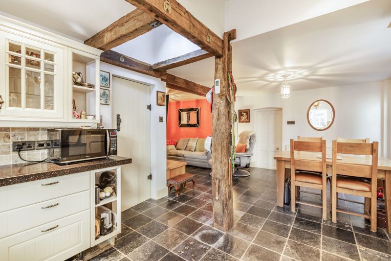 Property photo 3 of 32 Photo 18