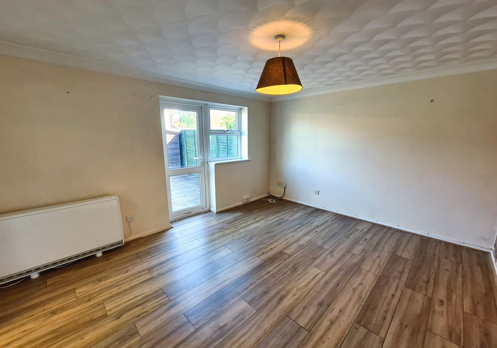 Property photo 3 of 12