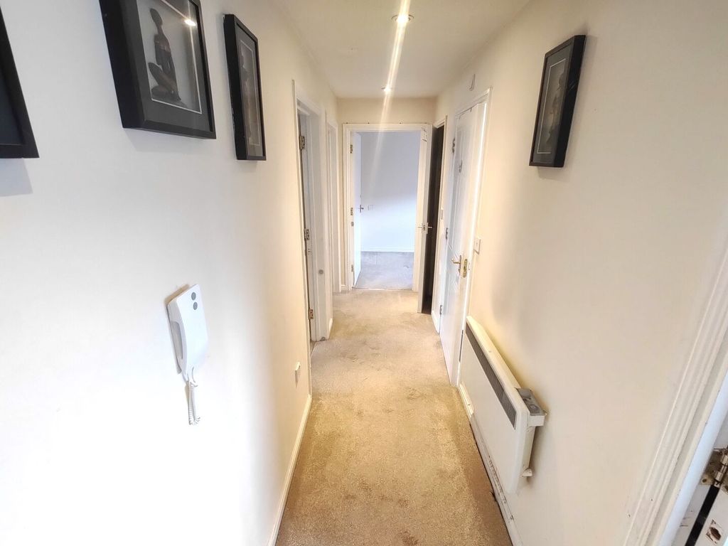 Property photo 2 of 11 Photo 16