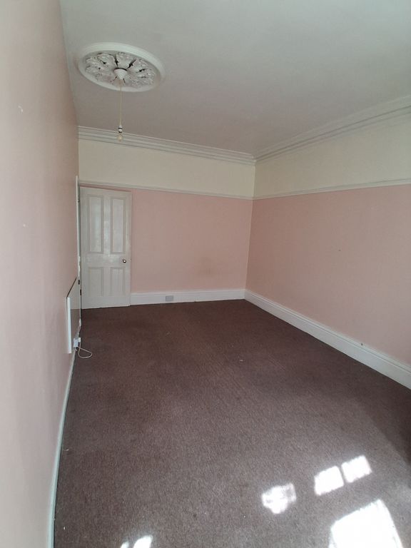 Property photo 2 of 8 62771