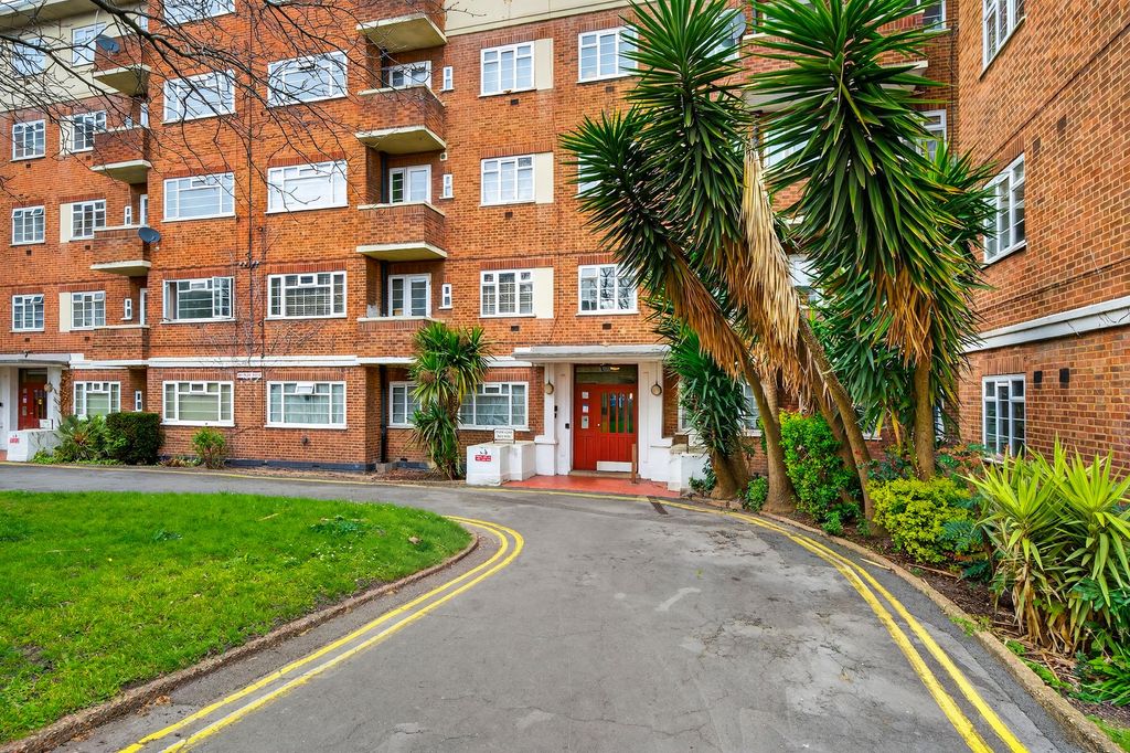 Property photo 2 of 15