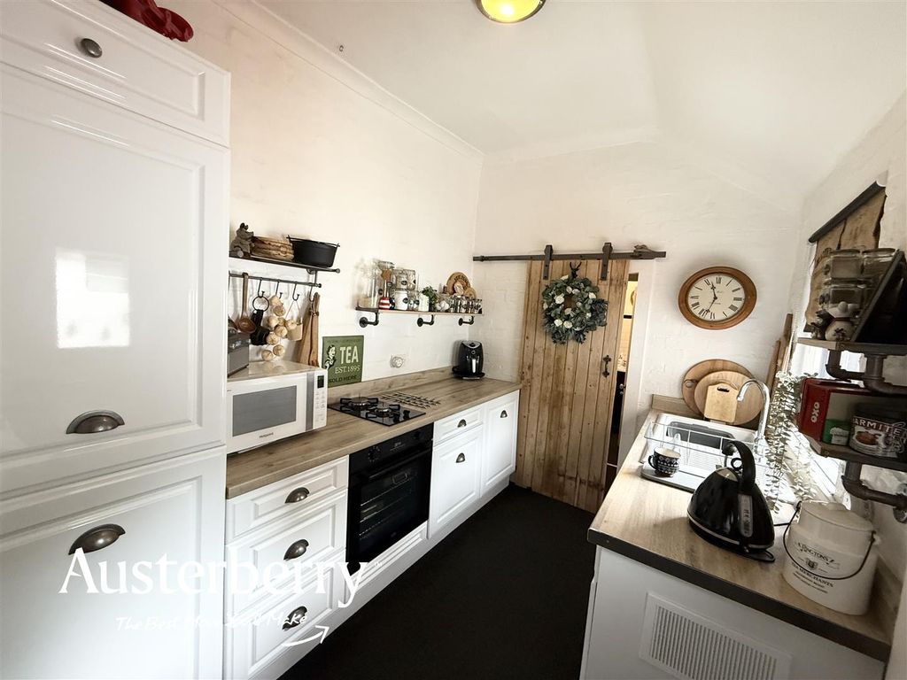 Property photo 3 of 17 Img_0144.Jpg