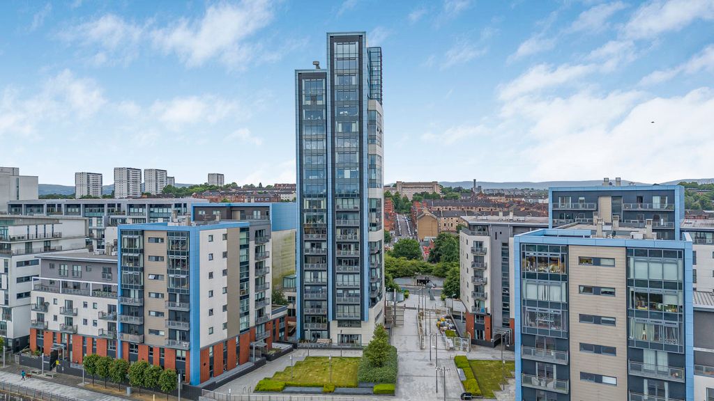 Property photo 1 of 27 73-Print-1 Meadowside Quay Square Flat 12.2_30