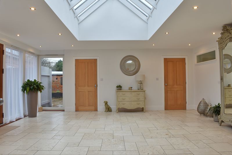 Property photo 3 of 24 Photo 17