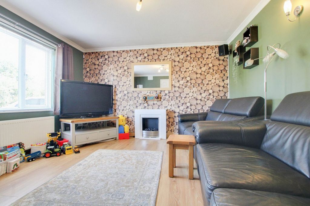 Property photo 3 of 15