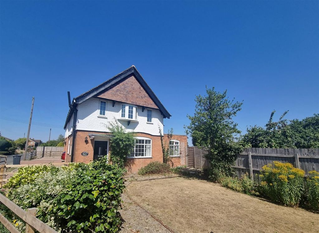 Property photo 1 of 13 Front Laburnum.Jpg
