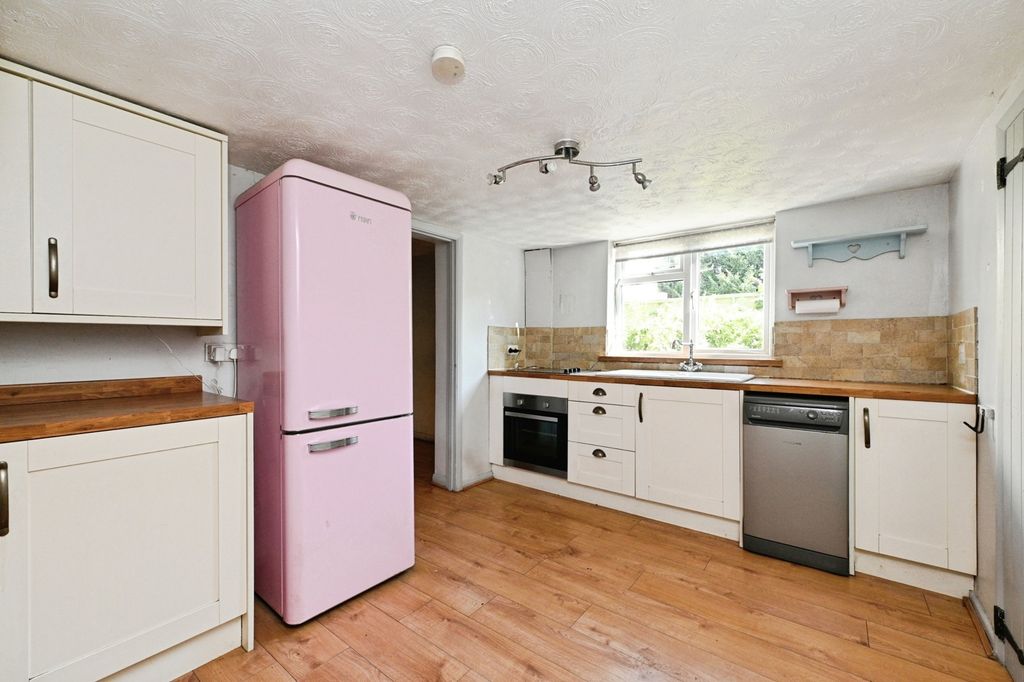 Property photo 3 of 17 Photo