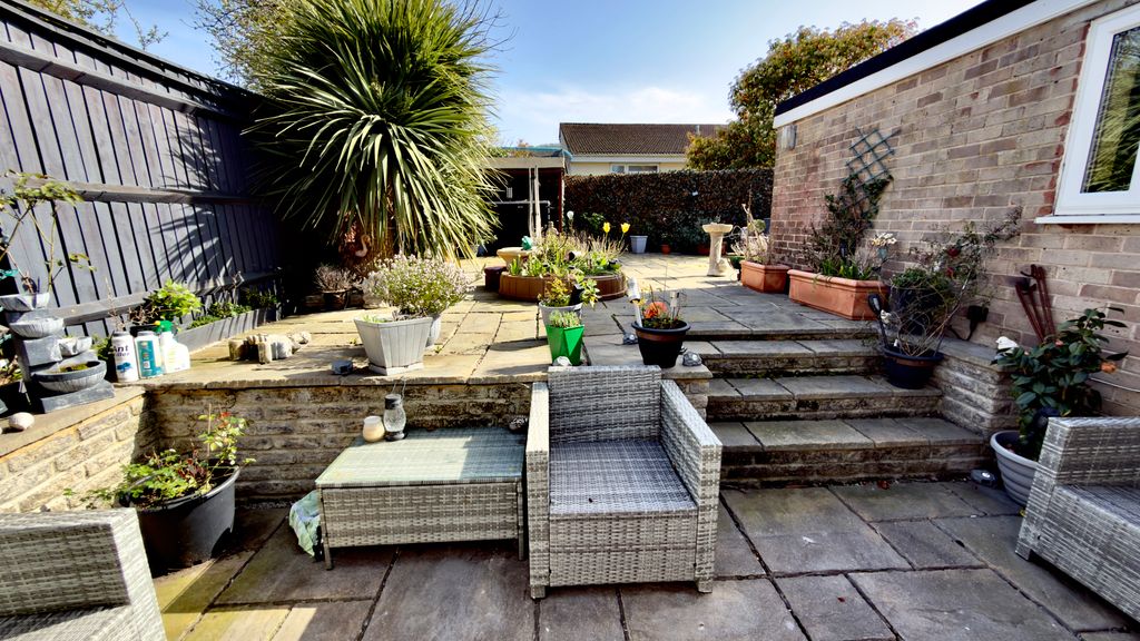 Property photo 2 of 24