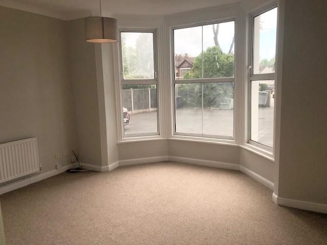 Property photo 2 of 9 Lounge