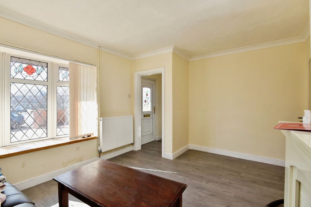 Property photo 2 of 17 Photo