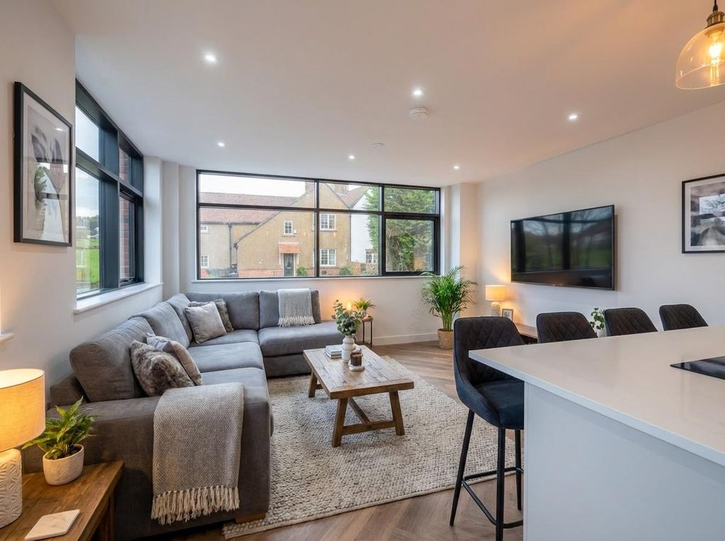 Property photo 3 of 8 484234Da-87Fb-444B-8398-66Cdb9F9c660.Png