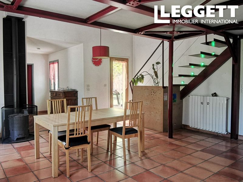 Property photo 3 of 10