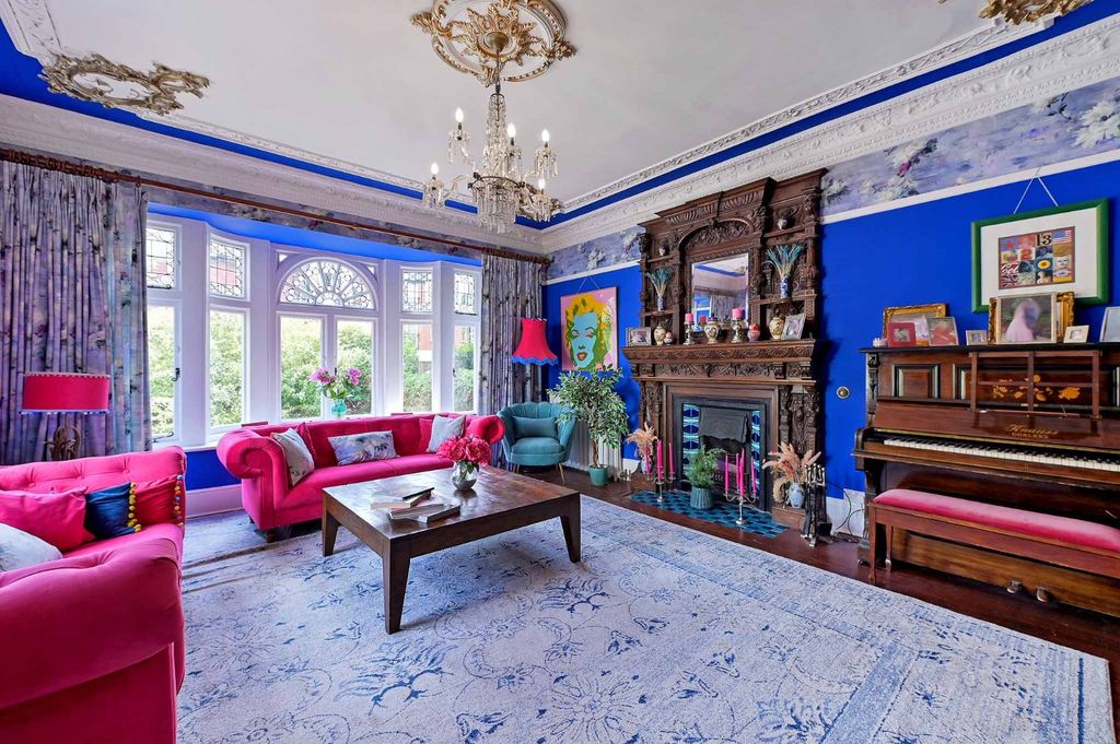 Property photo 2 of 31 Drawing Room
