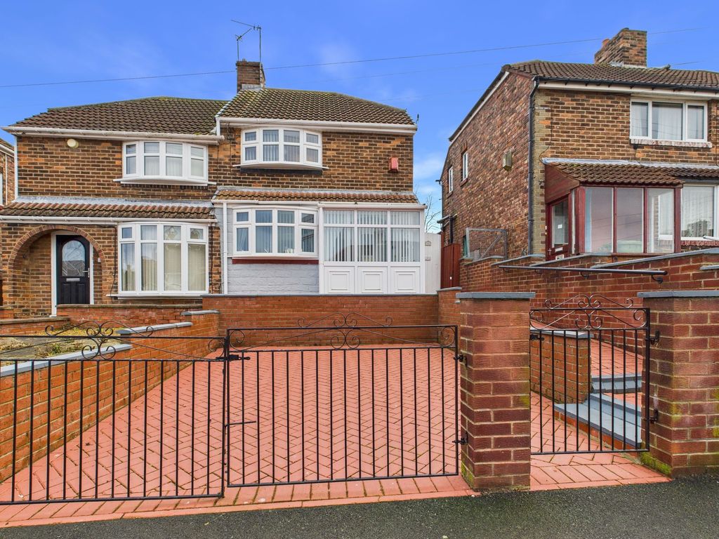 Property photo 1 of 12 External