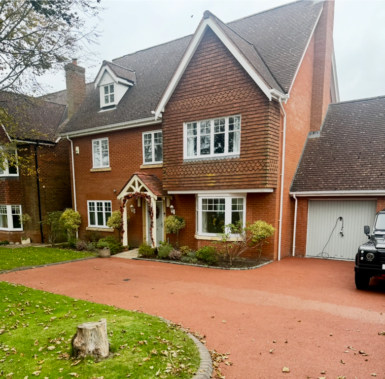 Property photo 1 of 43