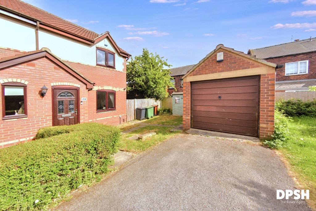 Property photo 3 of 24