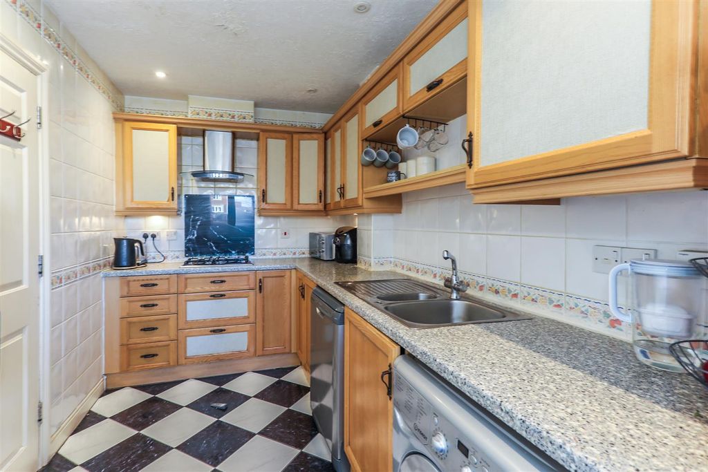 Property photo 2 of 35 20 Pheonix Drive-21.Jpg