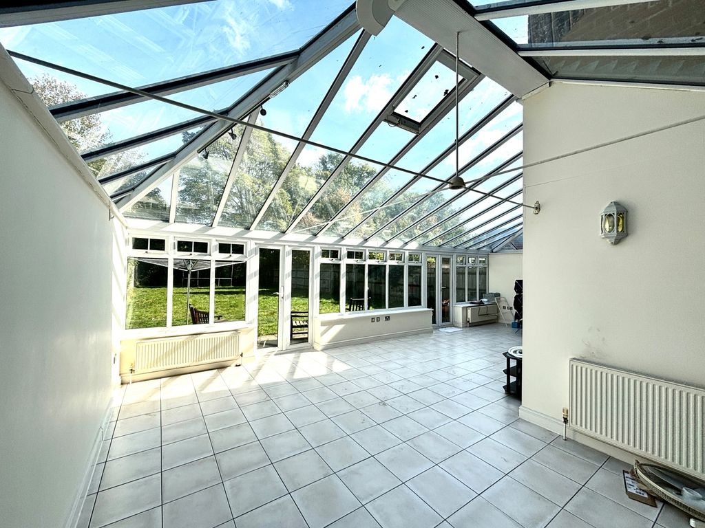 Property photo 3 of 12 Conservatory