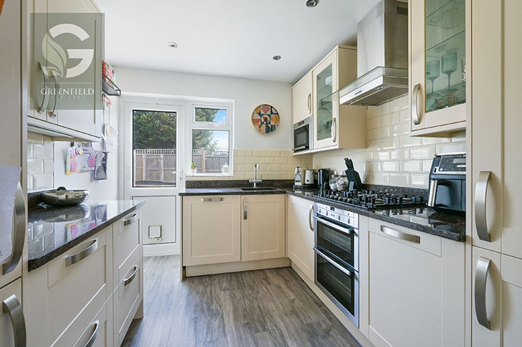 Property photo 3 of 12 Huntsmoor Road West Ewell, Epsom, Kt19 0Jh