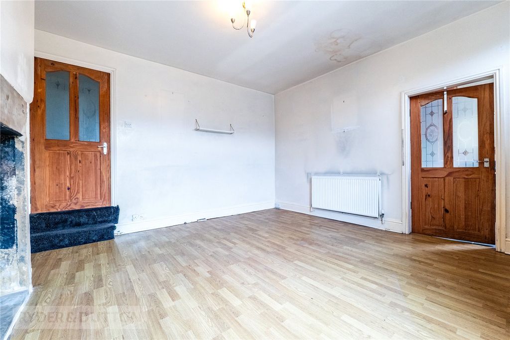 Property photo 3 of 15 Picture No. 05